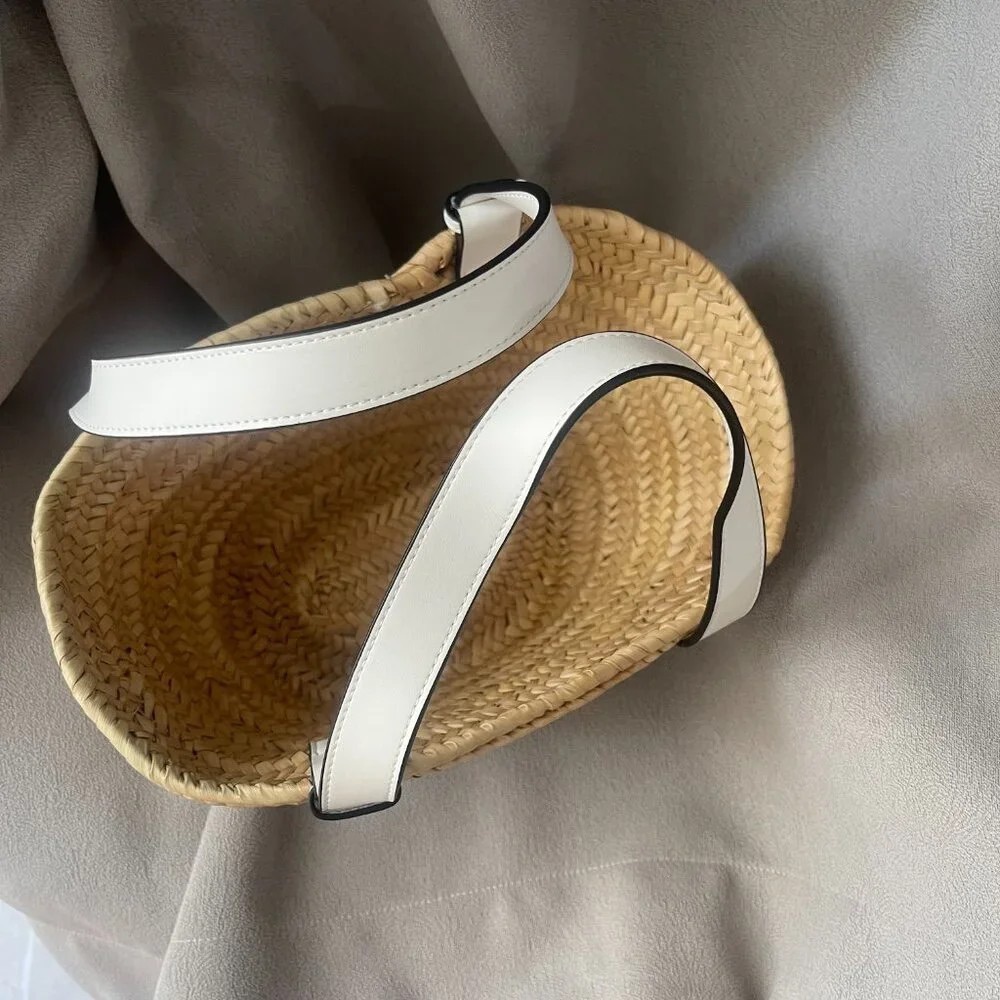 🎊Loewe Natural & White Tote Bag - Picture 3 of 8